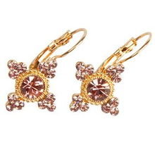 璀璨花语 新光施华洛世奇水晶镶嵌的紫色“花之恋”耳饰